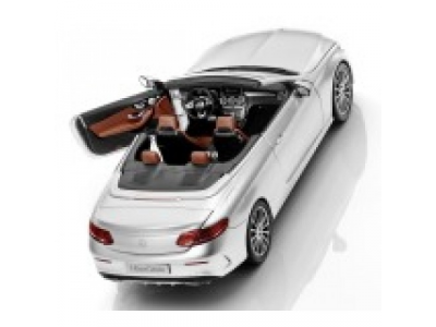 Модель Mercedes-Benz C-Class Cabriolet, Iridium Silver, Scale 1:18, артикул B66960612 от Mercedes Модель Mercedes-Benz C-Class Cabriolet, Iridium Silver, Scale 1:18, артикул B66960612